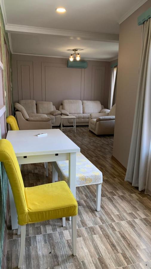 Apartment Mari คูทายสิ ภายนอก รูปภาพ
