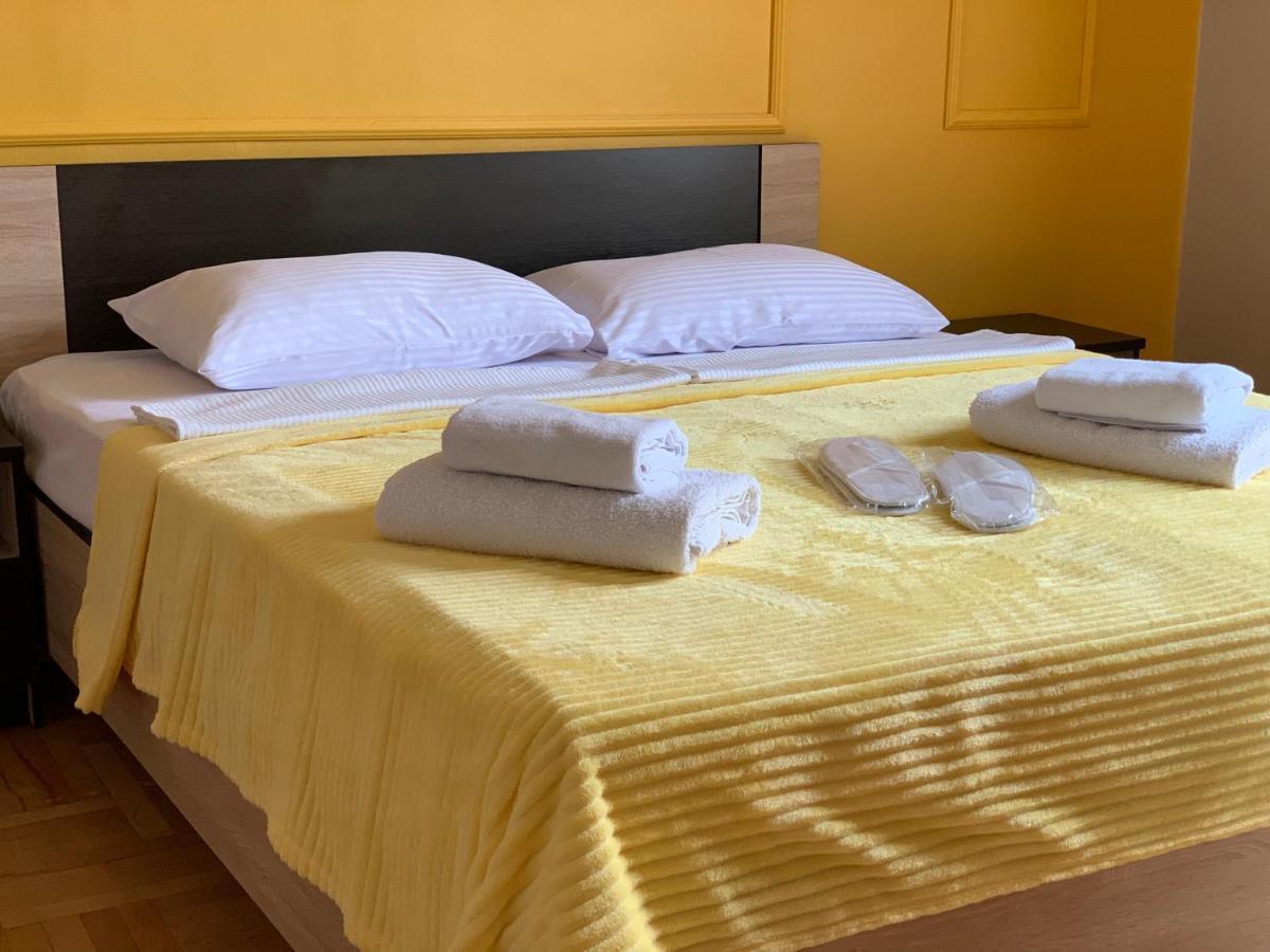 Apartment Mari คูทายสิ ภายนอก รูปภาพ